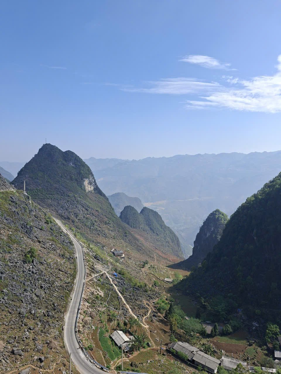 Tour by Bicycle from Sapa to Ha Giang and Halong 15 Days